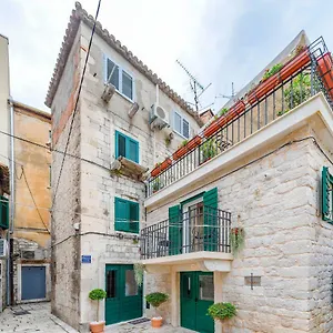 4* Vendégház & Dujam